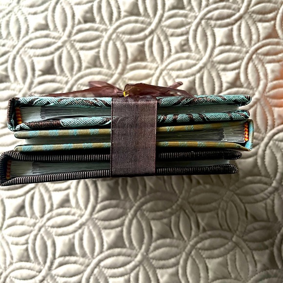 Hallmark, Present Company photo albums, brag books. NWT❣️ - Picture 11 of 11